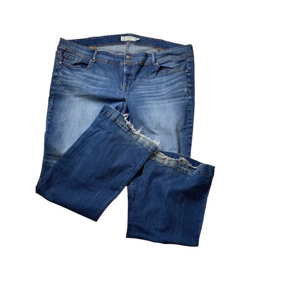 Torrid Jeans Womens Plus Size 24T Tall Whiskers Stretch Medium Wash Denim - Picture 5 of 11